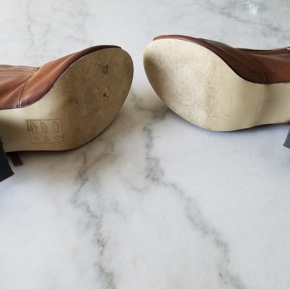 Brown booties - Picture 5 of 6